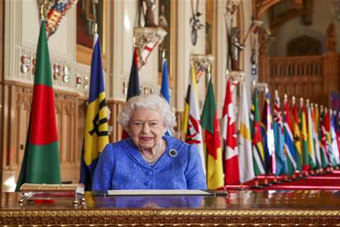 Queen Elizabeth tests positive for COVID-19