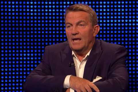 The Chase’s Bradley Walsh left grinding his teeth as Mark Labbett brands him a ‘div’ in brutal..