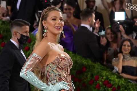 Blake Lively Has Show-Stopping Reversible Gown Moment for Met Gala Date Night | PEOPLE