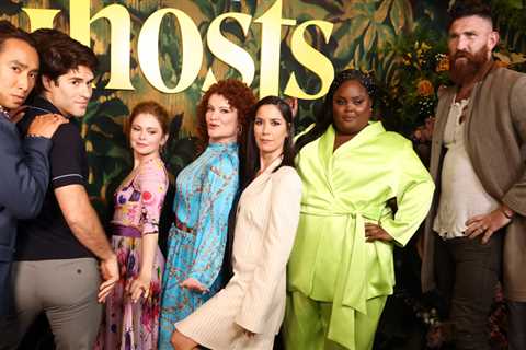 Rose McIver, Danielle Pinnock, Román Zaragoza & More ‘Ghosts’ Stars Tease What’s Ahead In..