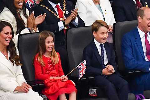 Prince William, Kate Middleton and their children join other royal family members at the Platinum..