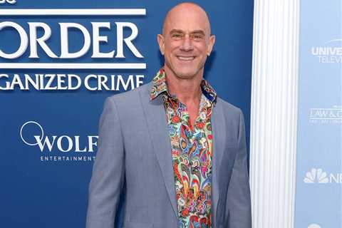 Shady Source Says Christopher Meloni’s Wife Apparently Fed Up With His Ego About His Body