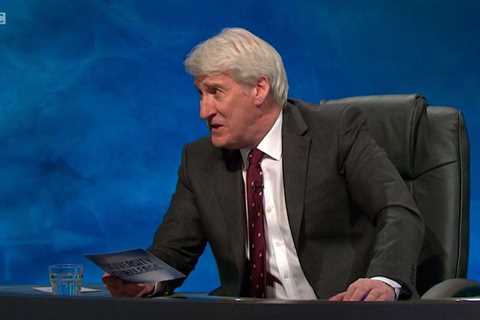 I was on University Challenge with Jeremy Paxman and couldn’t believe what he wore behind the desk