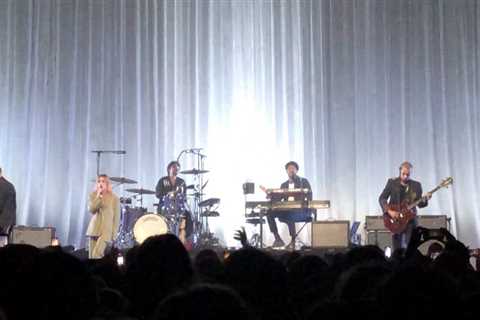 Wolf Alice at Terminal 5