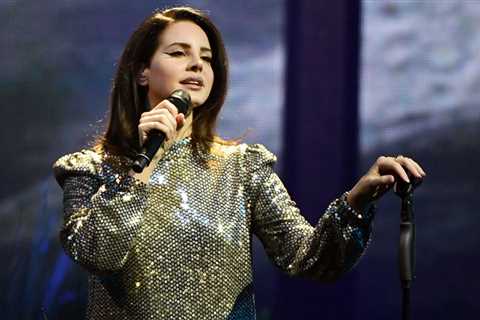 Lana Del Rey Gets Last, Biggest Word With Billboard in Ex’s Hometown Promoting Upcoming Album