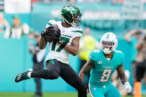 Jets’ season ends with whimper as Dolphins win to make playoffs