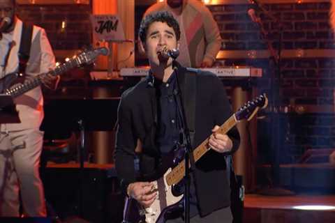 Darren Criss Translates a Britney Spears Hit Into ’70s Soul, New Wave & Heavy Metal for ‘That’s..