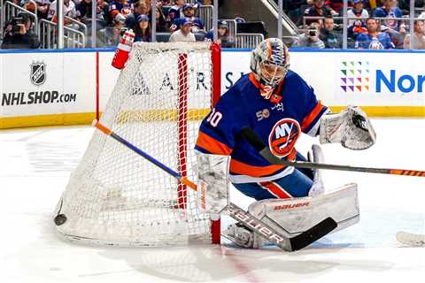 Islanders shut out Flyers for pivotal win as wild-card race remains airtight