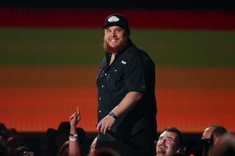 Luke Combs’ ‘Fast Car,’ Justin Moore & Priscilla Block’s ‘Whiskey’ Hit Country Airplay Top 10