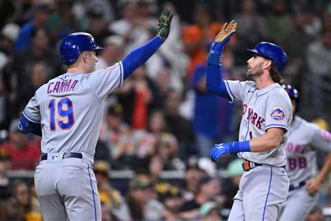Mets use thrilling extra-inning rally to beat Padres, win sixth straight game