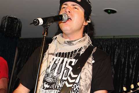 'Let It Rock' Singer Kevin Rudolf 'Memba Him?!