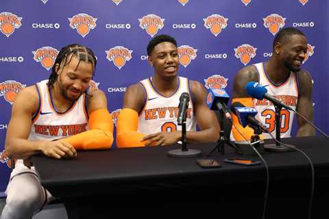 Knicks banking on continuity while monitoring ways to add star power