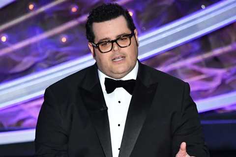 Josh Gad Misses Broadway Performance Due to ‘Medical Emergency’