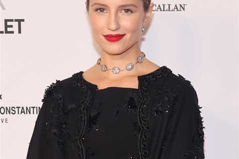 Fans Defend Dianna Agron After Rude Photographers Yell at Her for 'Blocking' Sarah Jessica Parker