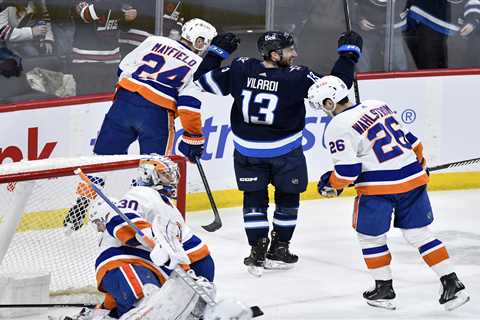 Islanders’ horrific slide continues with loss to Jets despite better effort