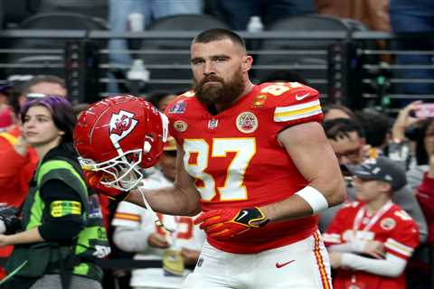 Travis Kelce wins People’s Choice Award after ‘f–king nonsense’ nomination