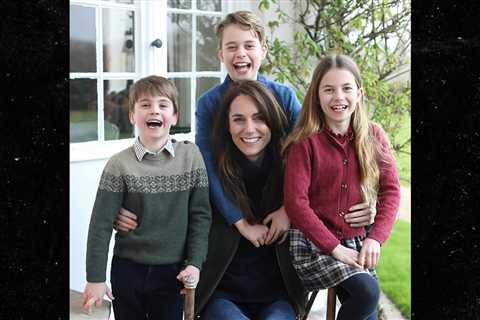 Kate Middleton Recovery Photo with Kids Released for UK Mother's Day