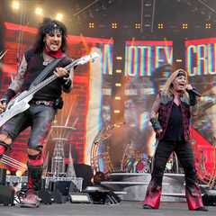 Mötley Crüe Announce New Single, ‘Dogs of War’: ‘Fans Are Really Gonna Like It’