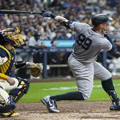Yankees’ new-look lineup busts out in blowout win over Brewers