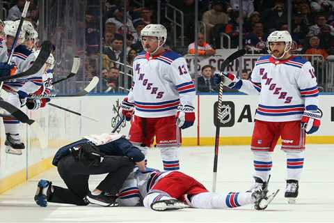 Rangers’ Peter Laviolette furious over ‘vicious’ hits in loss to Islanders