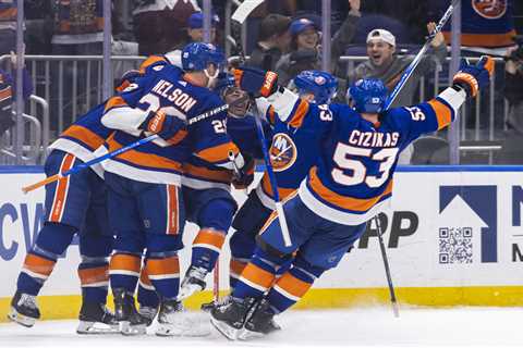 Islanders hopeful they can feed off crowd energy at UBS Arena in Game 3