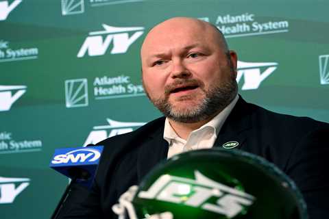 Joe Douglas needs to be right on this Jets’ O-lineman NFL draft pick after past flops