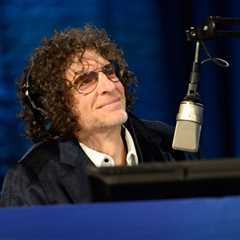 Howard Stern Does First Guest DJ Takeover of SiriusXM Lithium Channel, Spins STP, Hendrix, Rolling..