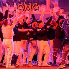 Jose Iglesias performs ‘OMG’ live at Citi Field after Mets win in unreal scene