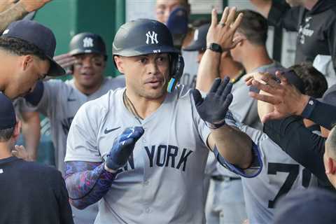 Giancarlo Stanton’s resurgence continues with homer in Yankees’ win