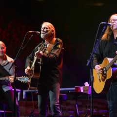 How Gregg Allman Helped Influence Warren Haynes' New Album