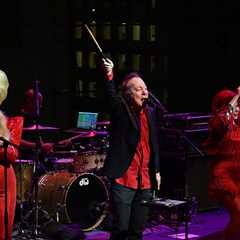 The B-52s Extend Las Vegas Residency with Additional 2025 Dates