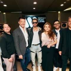 Erick Brian Launches Solo Career; Inks Deal with Warner Music Latina & Big Bad Wolf Management