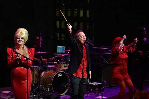 The B-52s Extend Las Vegas Residency with Additional 2025 Dates