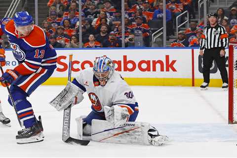 Patrick Roy beating positive drum after Islanders escape Edmonton with point