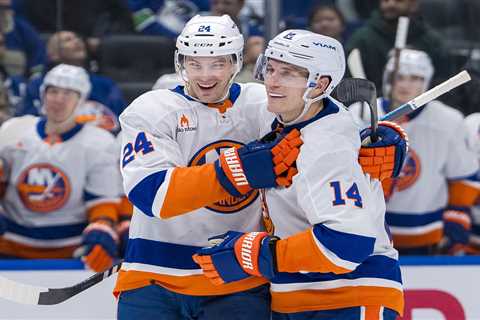 Islanders’ Bo Horvat records assist in latest return to Vancouver