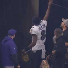 Lamar Jackson delivers Ravens fan special present after making NFL history