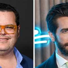 “You Cannot Do Whatever This Is”: Josh Gad Said Jake Gyllenhaal Was Horrified By “The Book Of..