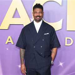 Deon Cole Set to Host 2025 NAACP Image Awards