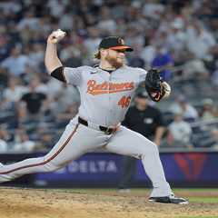 Braves reunite with Craig Kimbrel on minor league contract