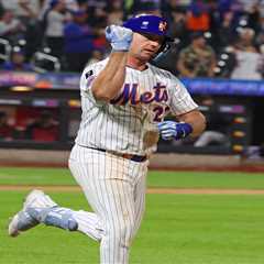 Mets play like MLB’s top team as bats stay red hot in convincing win over Diamondbacks