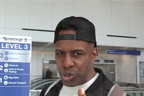 DJ Whoo Kid Says Drake Letting Kendrick Beef Cook In 'Nokia' Video Is Good For Rap