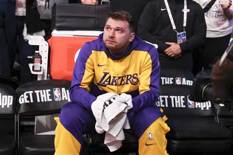 Lakers star Luka Doncic fights back tears before emotional first game back in Dallas