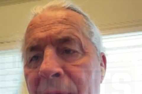 WWE Legend Bret Hart Rips Hulk Hogan, Always Been a Liar!