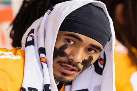 Pressure growing on Nico Iamaleava’s dad after $8 million Tennessee standoff went wrong