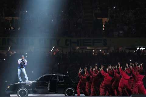 How Rare Is It for a Rapper to Play Stadiums? These Are the Only Ones to Do It