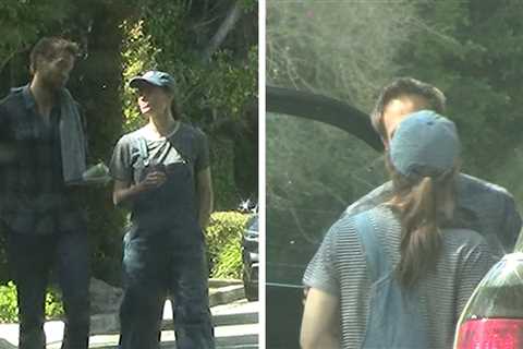 Jennifer Garner Seen Making Out With Boyfriend John Miller, NOT Ben Affleck