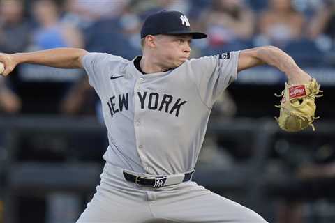 Yankees vs. Guardians, Cardinals vs. Braves odds, predictions: MLB best bets Tuesday