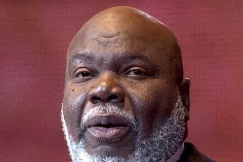 Pastor T.D. Jakes Heart Attack Played Role in Decision to Step Down From Church
