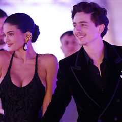Kylie Jenner & Timothée Chalamet Make Red Carpet Debut at Rome Event