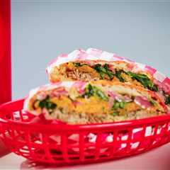 Jalen Brunson’s a hero — with  turkey, broccoli rabe and peppers